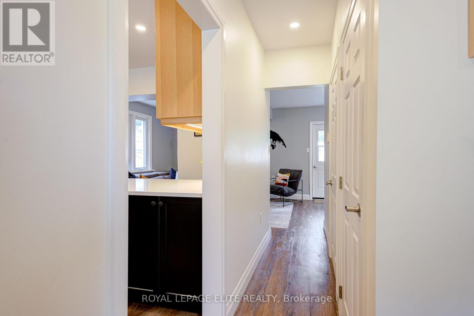 24 Stahl Avenue, Kitchener, Ontario  N2H 5R6 - Photo 8 - X13720570