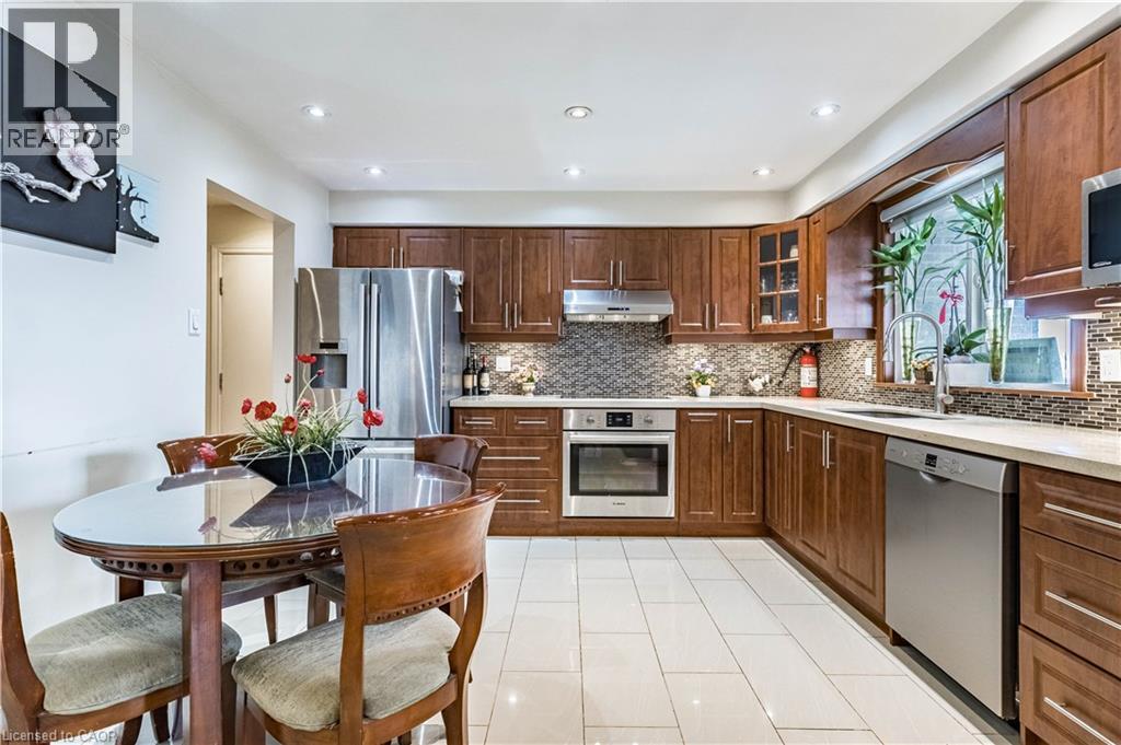 331 Tornado Drive, Bradford West Gwillimbury, Ontario  L3Z 2A6 - Photo 5 - 40858975