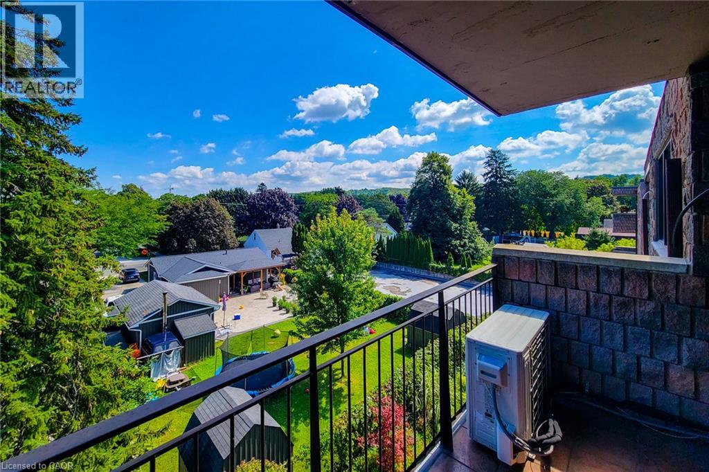 28 Robinson Street N Unit# 405, Grimsby, Ontario  L3M 3C9 - Photo 2 - 40858544