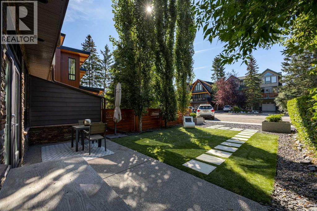 624 4th Street, Canmore, Alberta  T1W 2H3 - Photo 9 - A2339723