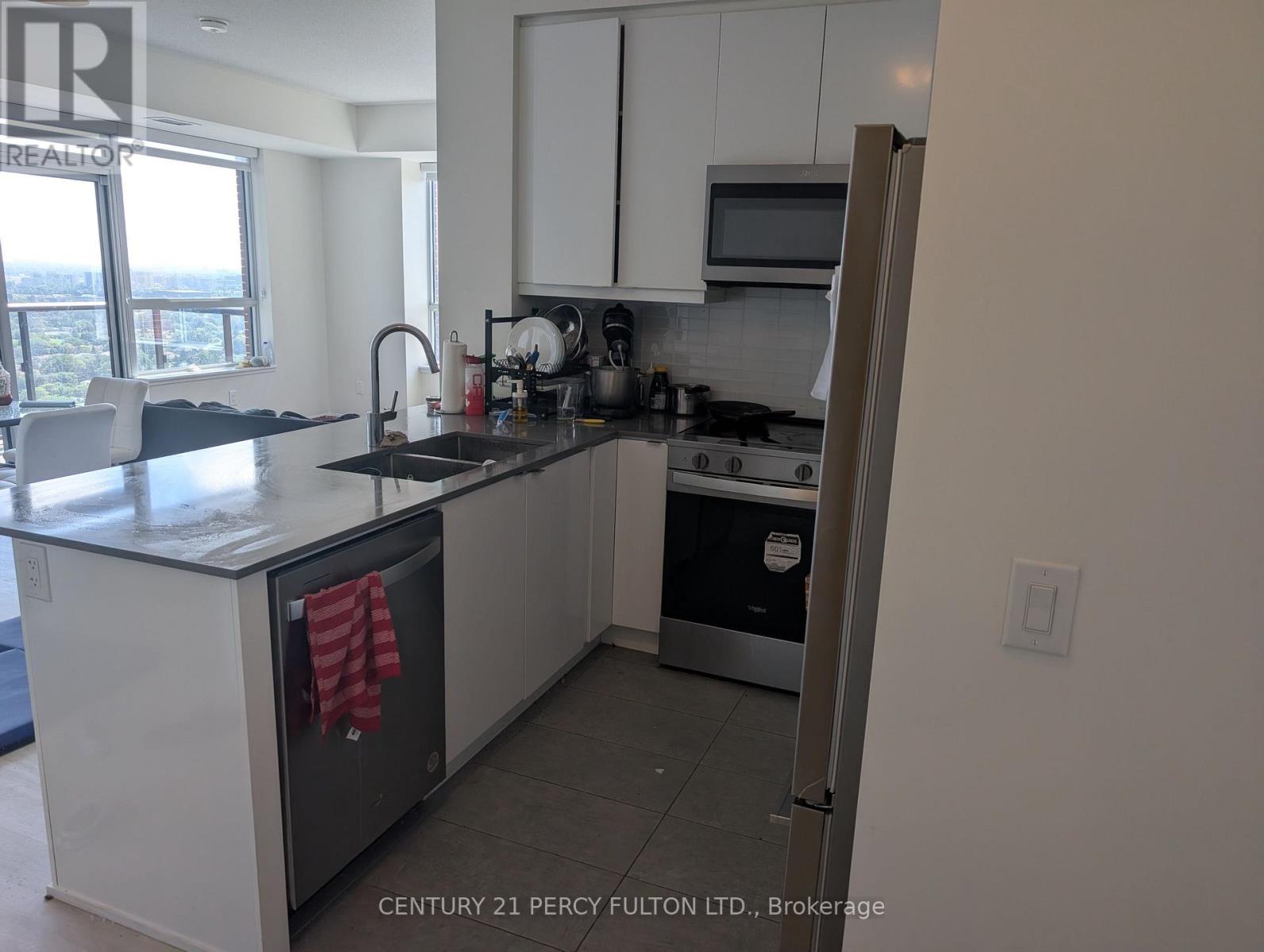 2407 - 3260 Sheppard Avenue E, Toronto, Ontario  M1T 0B5 - Photo 4 - E13720448