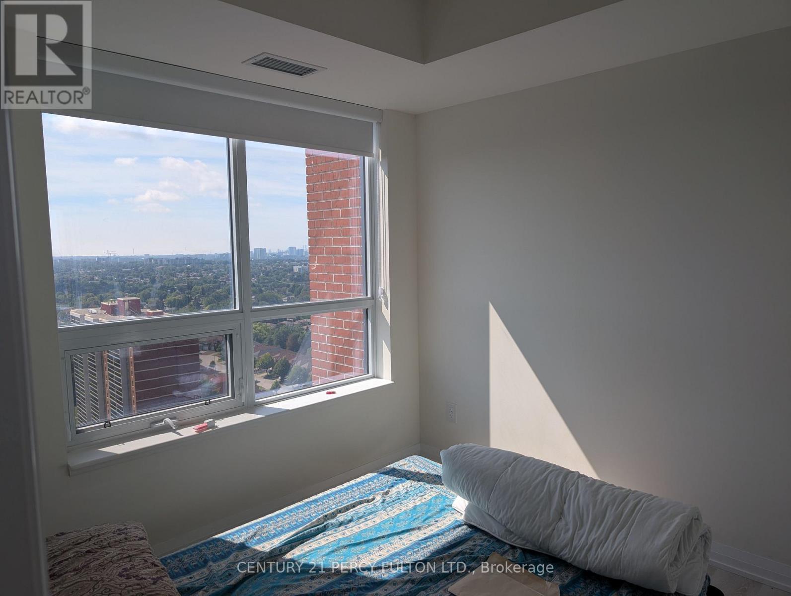 2407 - 3260 Sheppard Avenue E, Toronto, Ontario  M1T 0B5 - Photo 9 - E13720448