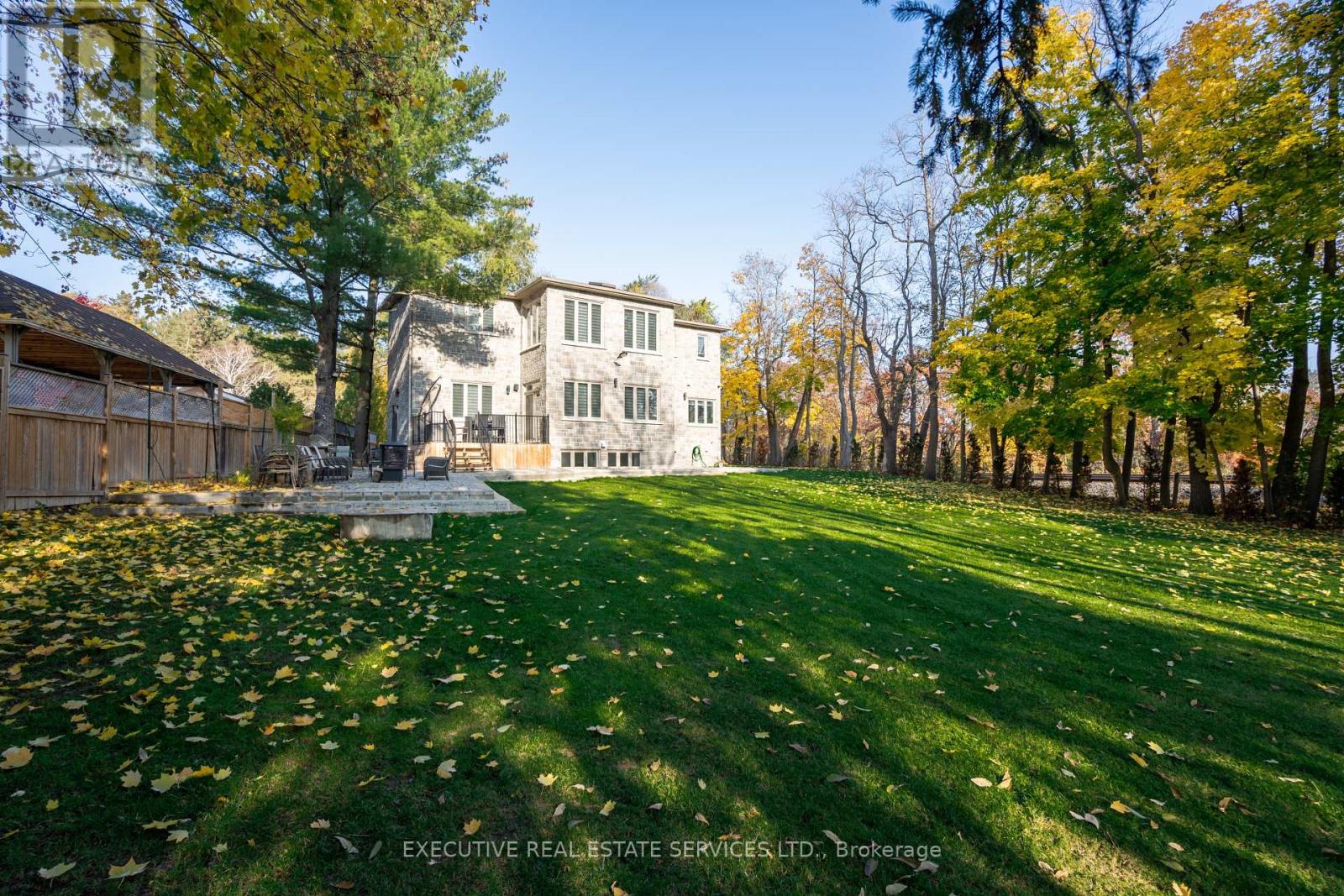 1138 Garden Road, Mississauga, Ontario  L5H 3J6 - Photo 4 - W13628656
