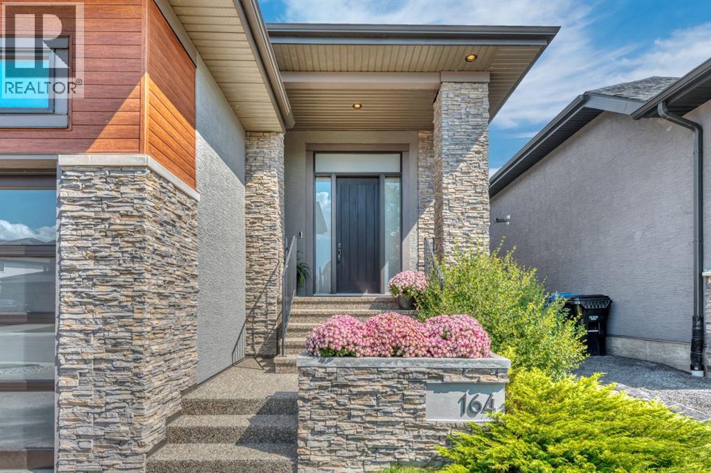 164 Cranbrook Drive SE, Calgary, Alberta  T3M 2S7 - Photo 2 - A2337823