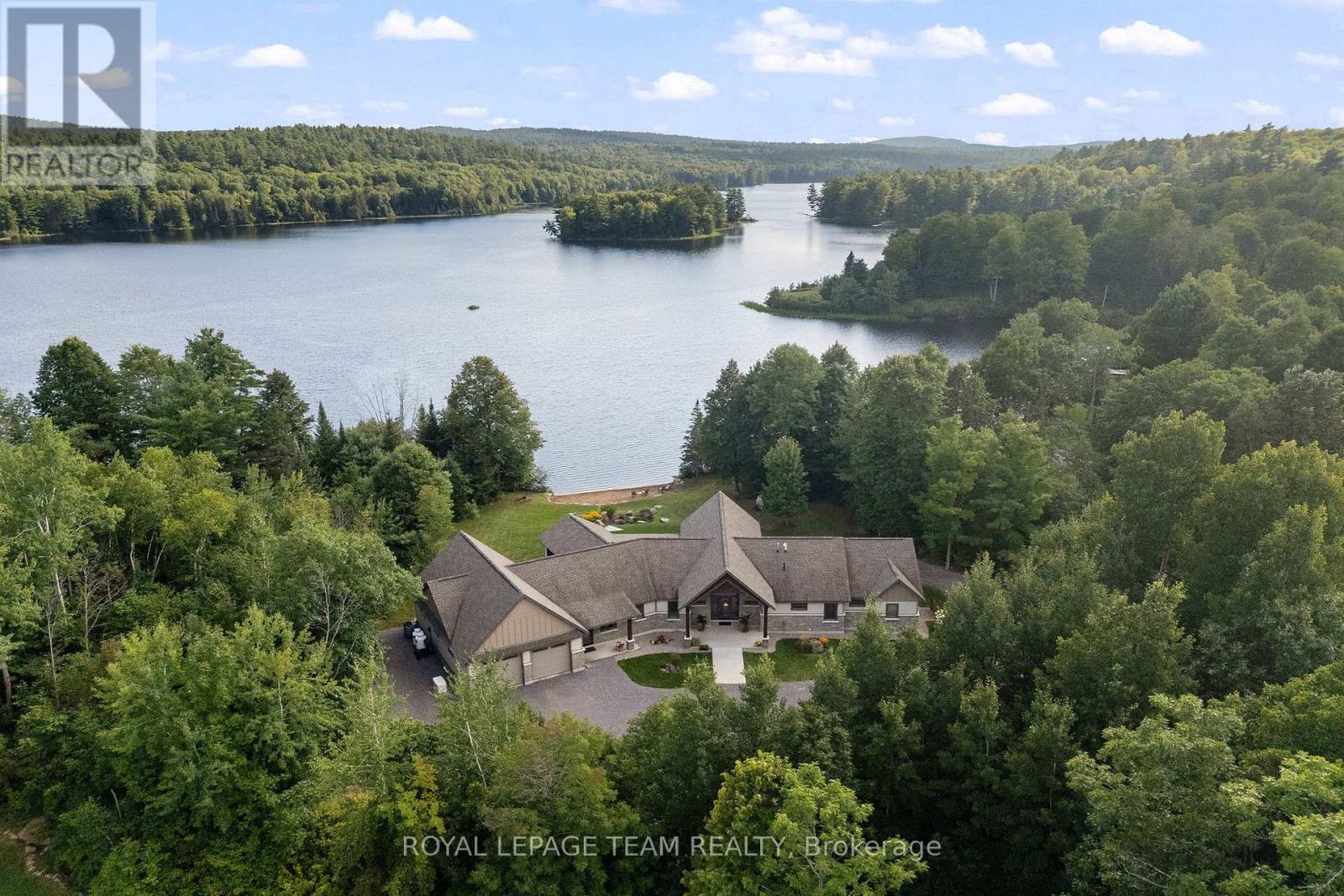 36 CUB SCOUT CRESCENT, Greater Madawaska, Ontario