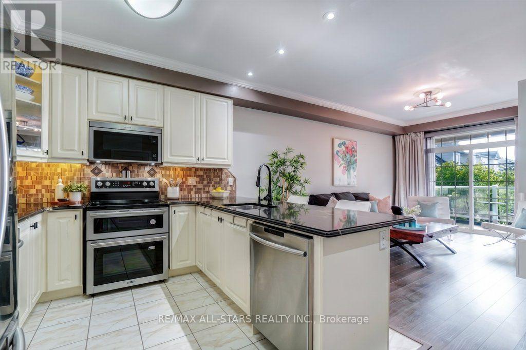 13 - 46 Lovegrove Lane, Ajax, Ontario  L1S 0E7 - Photo 5 - E13720602