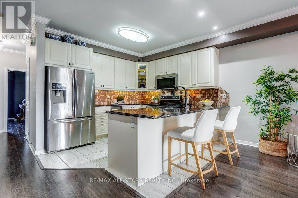 13 - 46 Lovegrove Lane, Ajax, Ontario  L1S 0E7 - Photo 6 - E13720602