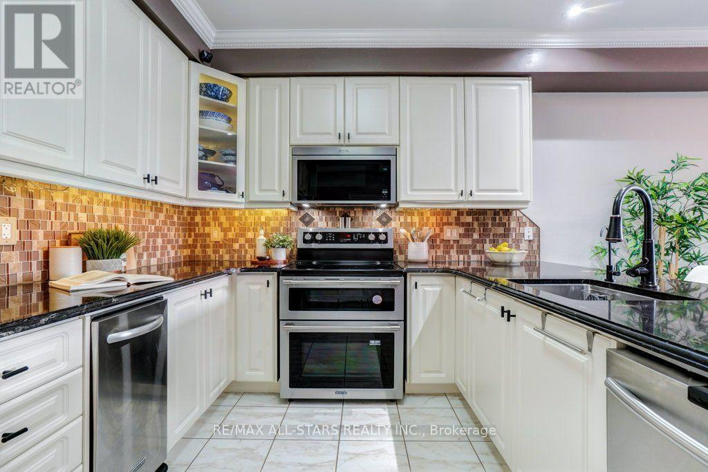 13 - 46 Lovegrove Lane, Ajax, Ontario  L1S 0E7 - Photo 7 - E13720602