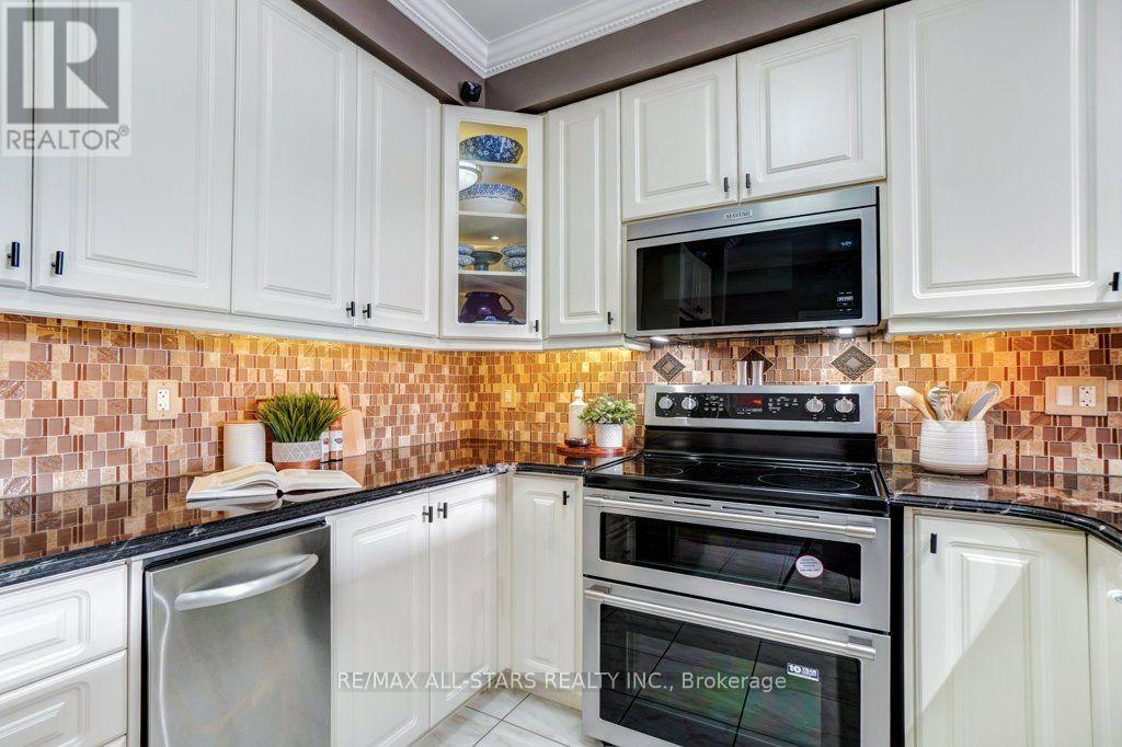 13 - 46 Lovegrove Lane, Ajax, Ontario  L1S 0E7 - Photo 8 - E13720602