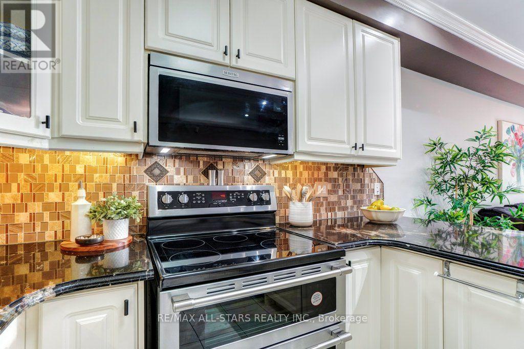13 - 46 Lovegrove Lane, Ajax, Ontario  L1S 0E7 - Photo 9 - E13720602