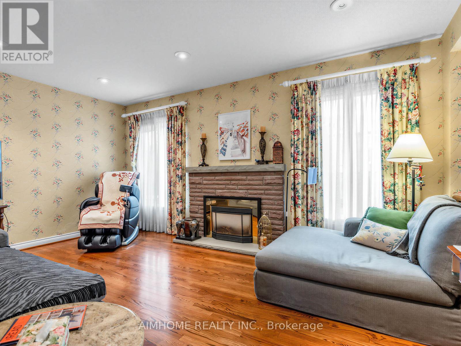 92 Braeside Square, Markham, Ontario  L3R 0A5 - Photo 11 - N13720606