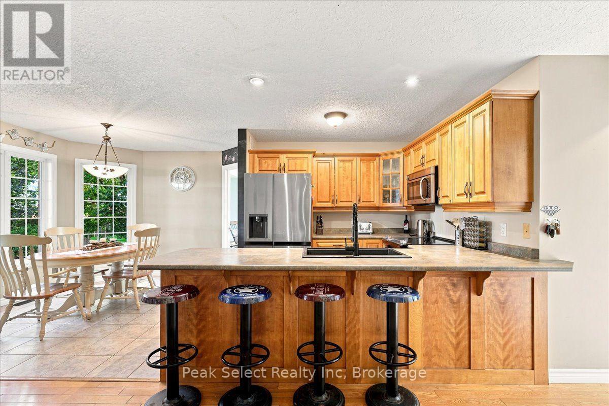 180 Ridgewood Crescent, St. Marys, Ontario  N4X 1E8 - Photo 12 - X13720592