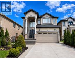 27 RIESLING Court, Hamilton, Ontario