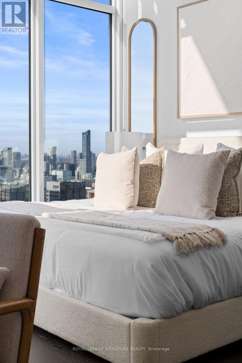 Ph7001 - 1 Concord Cityplace Way, Toronto, Ontario  M5V 0X3 - Photo 22 - C13717094