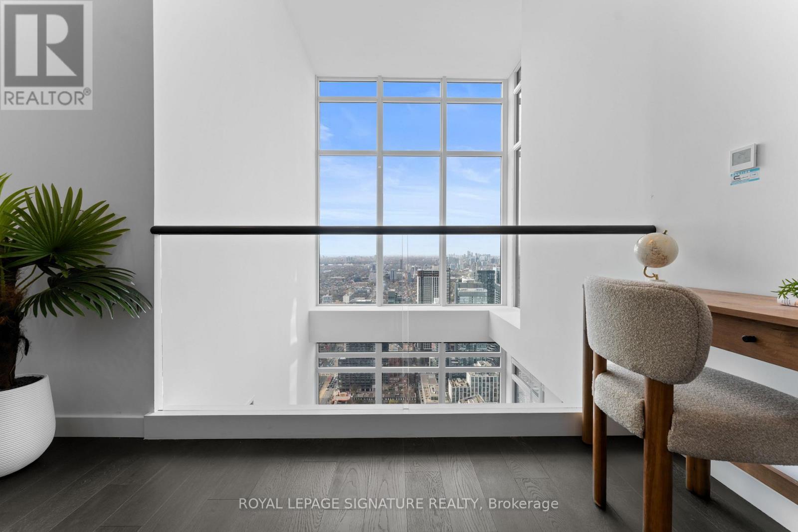 Ph7001 - 1 Concord Cityplace Way, Toronto, Ontario  M5V 0X3 - Photo 31 - C13717094