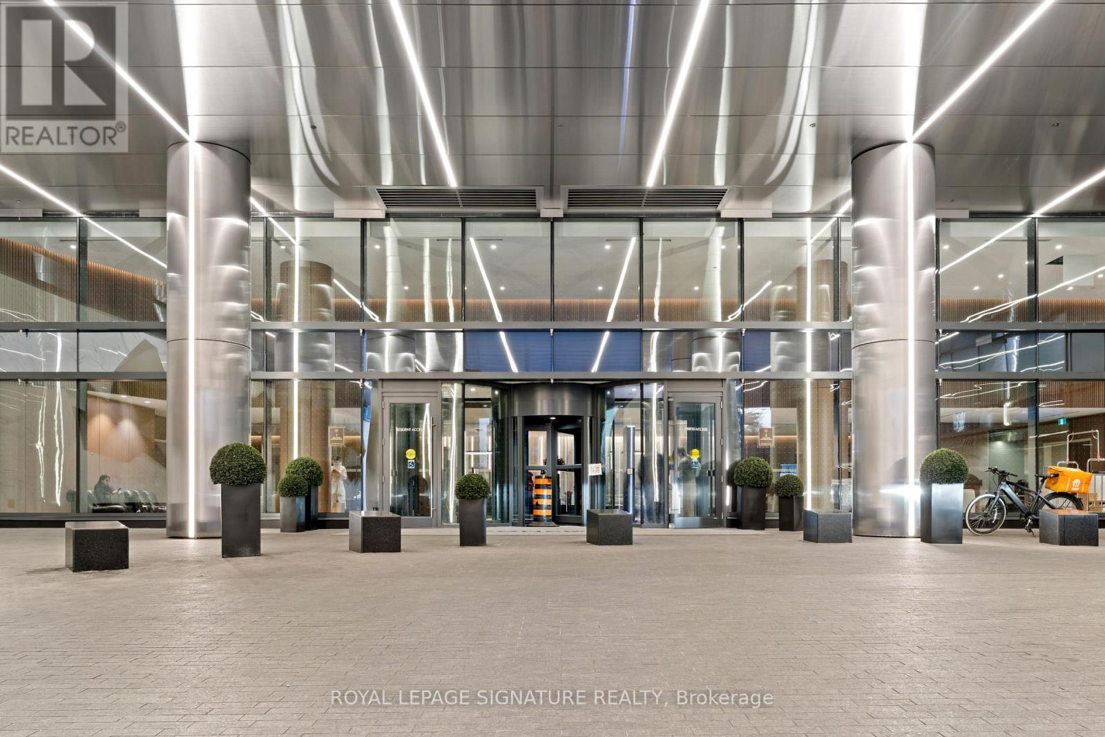 Ph7001 - 1 Concord Cityplace Way, Toronto, Ontario  M5V 0X3 - Photo 45 - C13717094