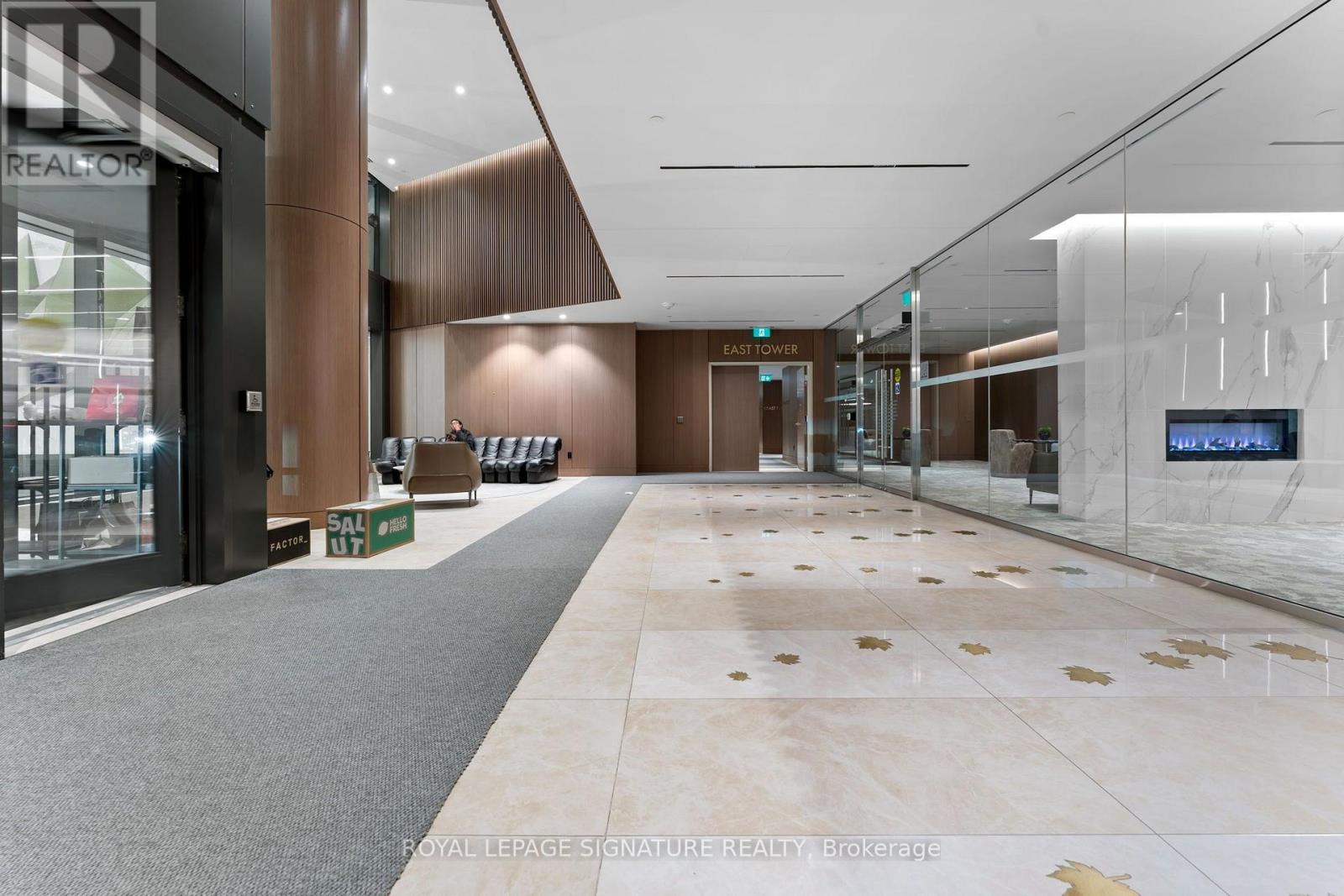 Ph7001 - 1 Concord Cityplace Way, Toronto, Ontario  M5V 0X3 - Photo 46 - C13717094
