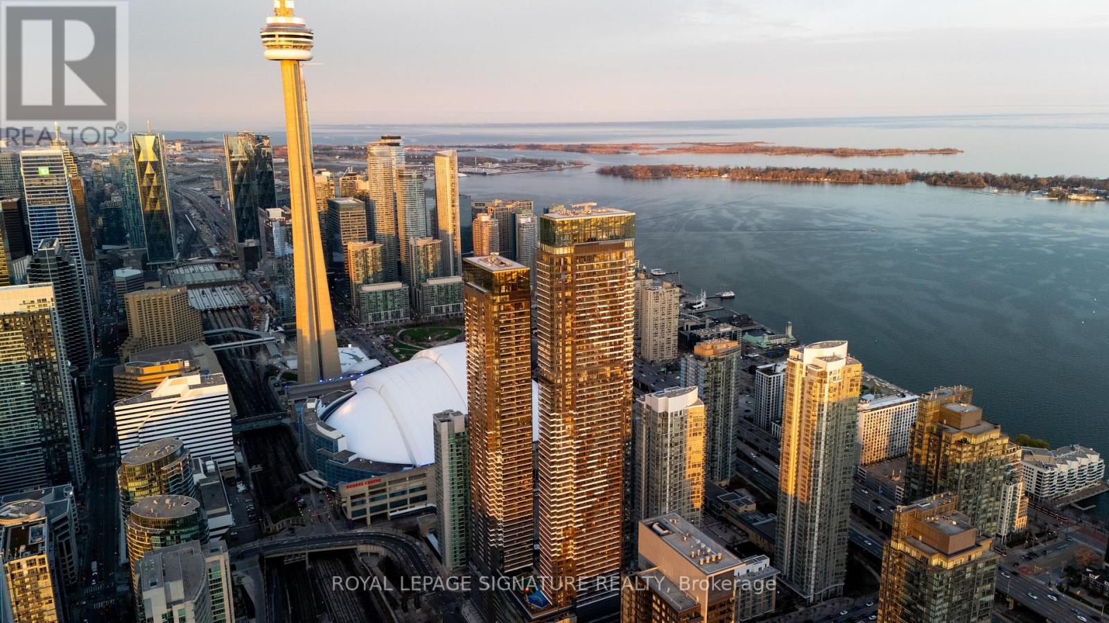 Ph7001 - 1 Concord Cityplace Way, Toronto, Ontario  M5V 0X3 - Photo 47 - C13717094