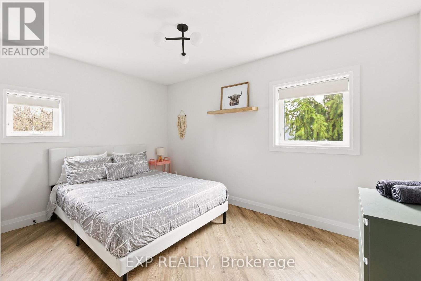 26 Huron Street, Lambton Shores, Ontario  N0M 1T0 - Photo 16 - X12590536