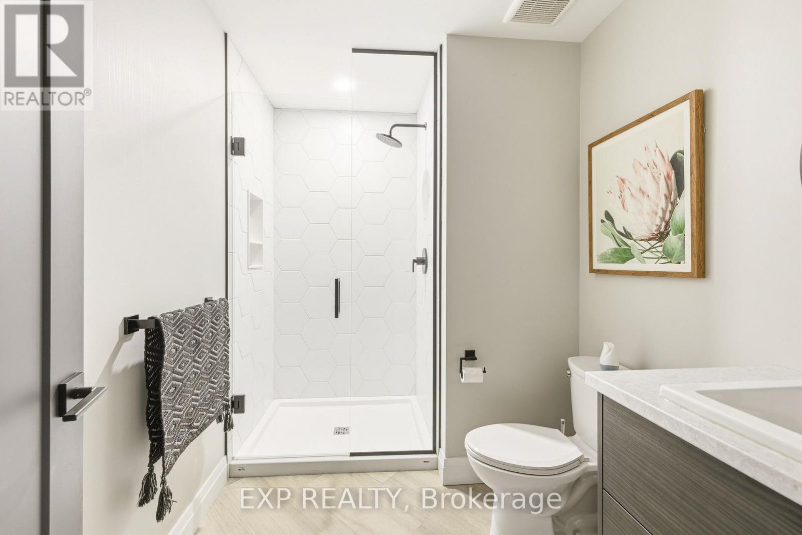 26 Huron Street, Lambton Shores, Ontario  N0M 1T0 - Photo 18 - X12590536