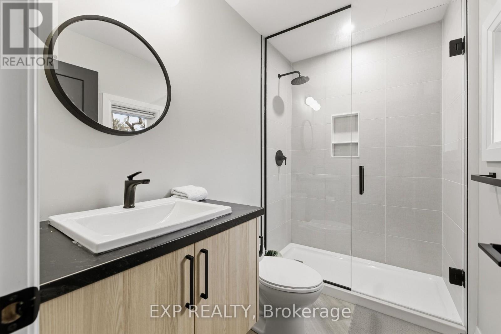 26 Huron Street, Lambton Shores, Ontario  N0M 1T0 - Photo 28 - X12590536