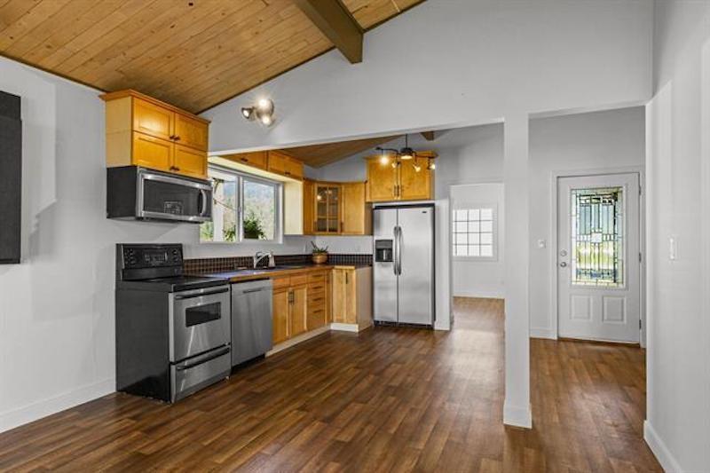 35196 Sward Road, Mission, British Columbia  V2V 7H2 - Photo 3 - R3159564