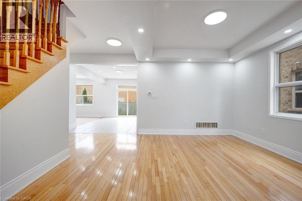 5 Freshspring Drive, Brampton, Ontario  L6R 3H6 - Photo 13 - 40849839
