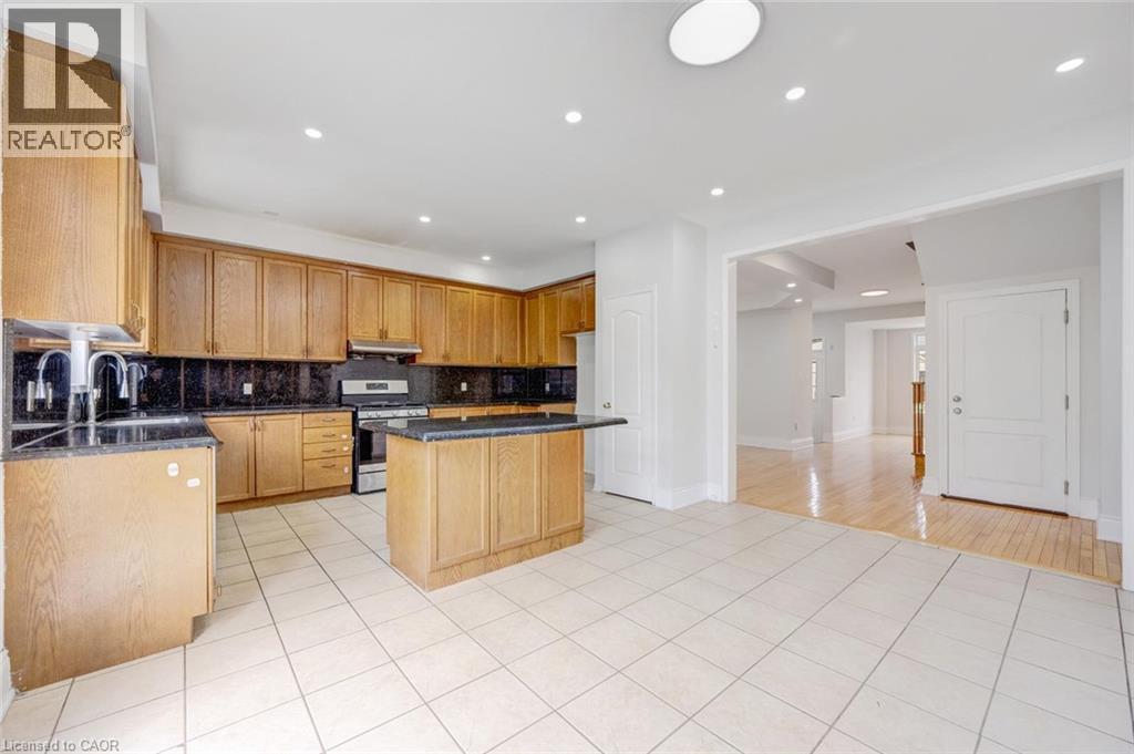 5 Freshspring Drive, Brampton, Ontario  L6R 3H6 - Photo 14 - 40849839