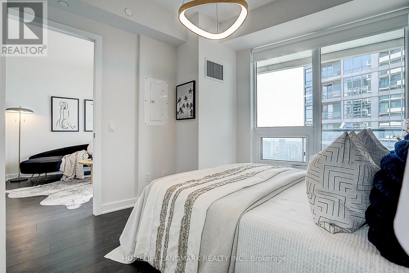 3304 - 2221 Yonge Street, Toronto, Ontario  M4S 2B4 - Photo 24 - C13712668