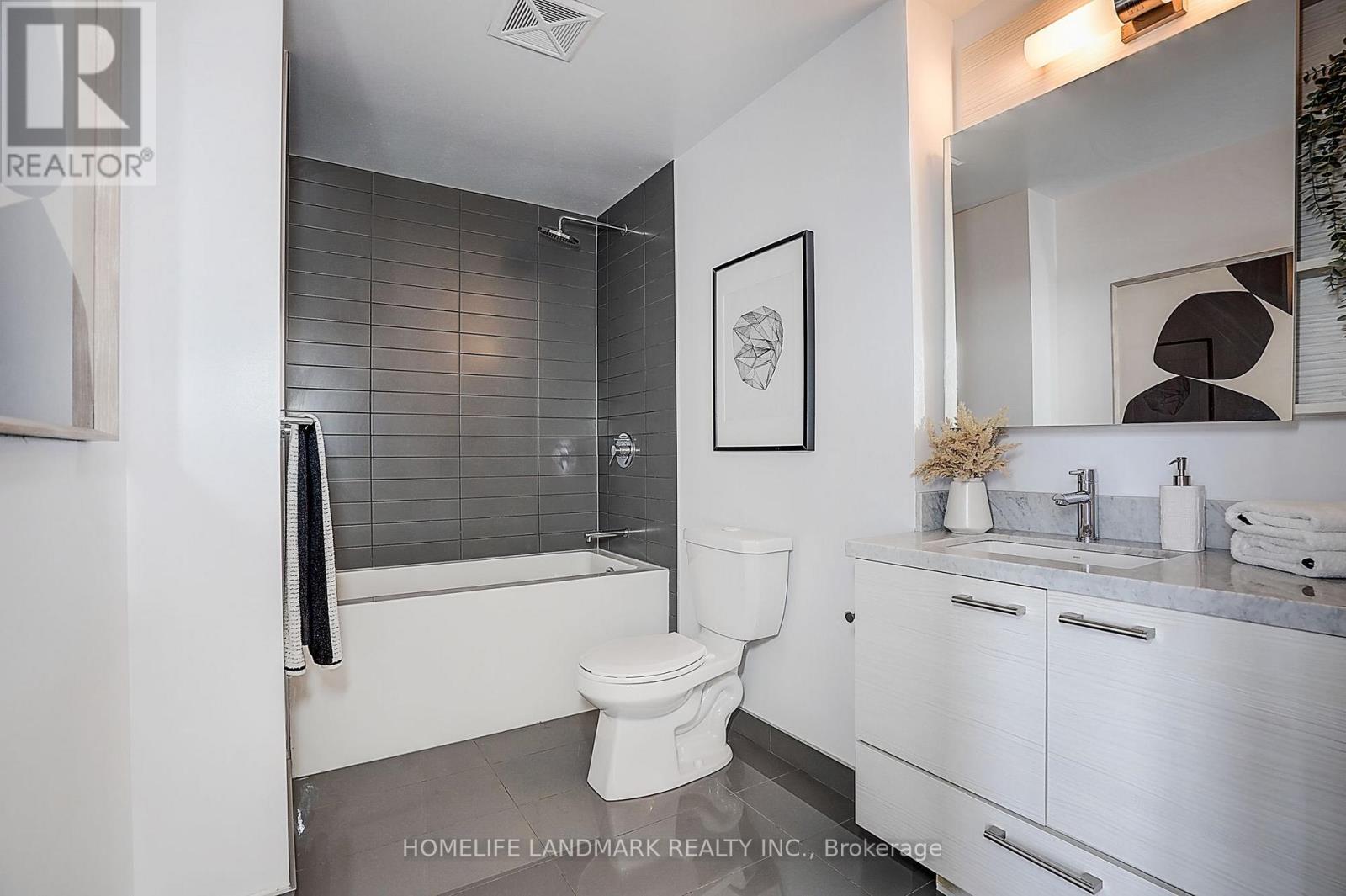 3304 - 2221 Yonge Street, Toronto, Ontario  M4S 2B4 - Photo 29 - C13712668