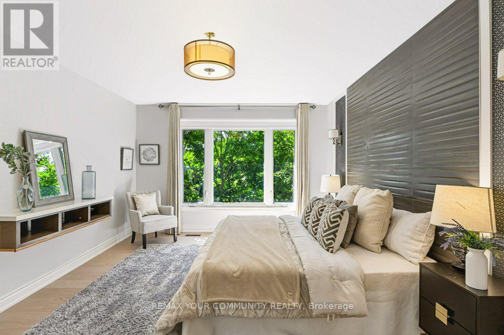 331 Maplehurst Avenue, Toronto, Ontario  M2N 3C7 - Photo 15 - C13720470