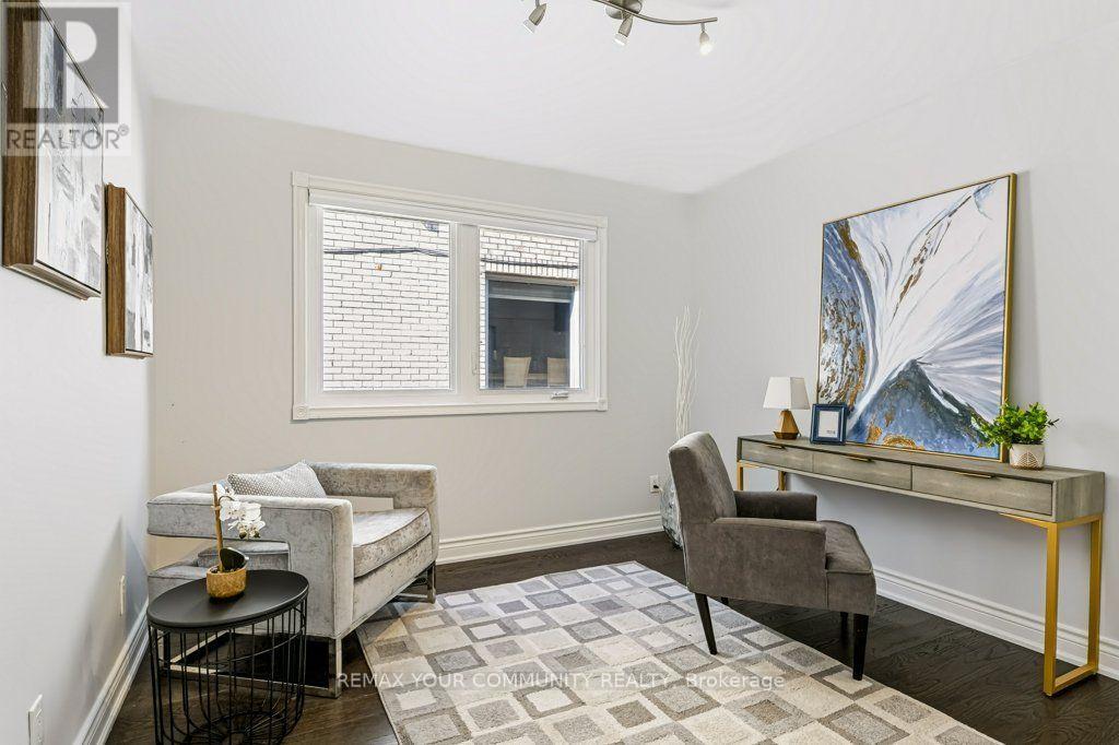 331 Maplehurst Avenue, Toronto, Ontario  M2N 3C7 - Photo 11 - C13720470