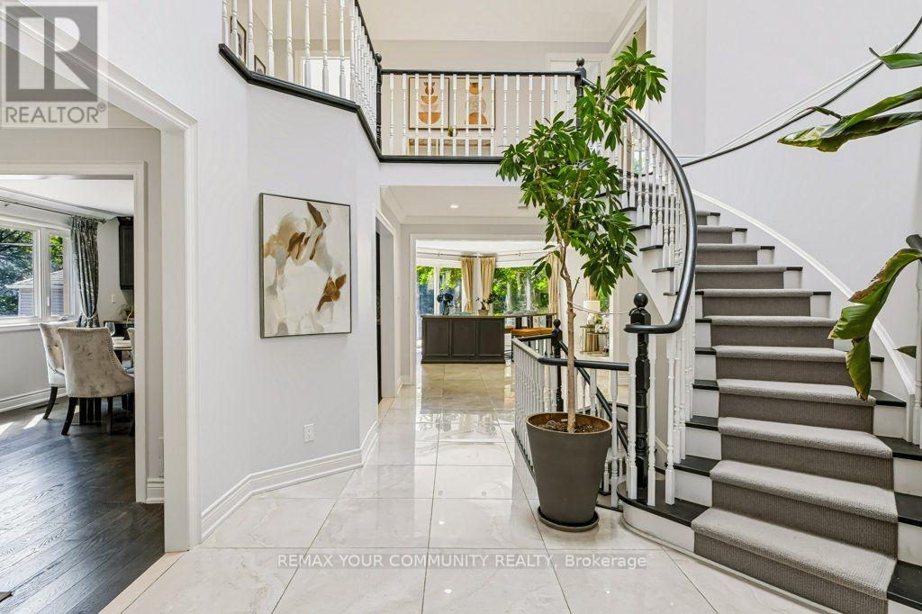 331 Maplehurst Avenue, Toronto, Ontario  M2N 3C7 - Photo 3 - C13720470