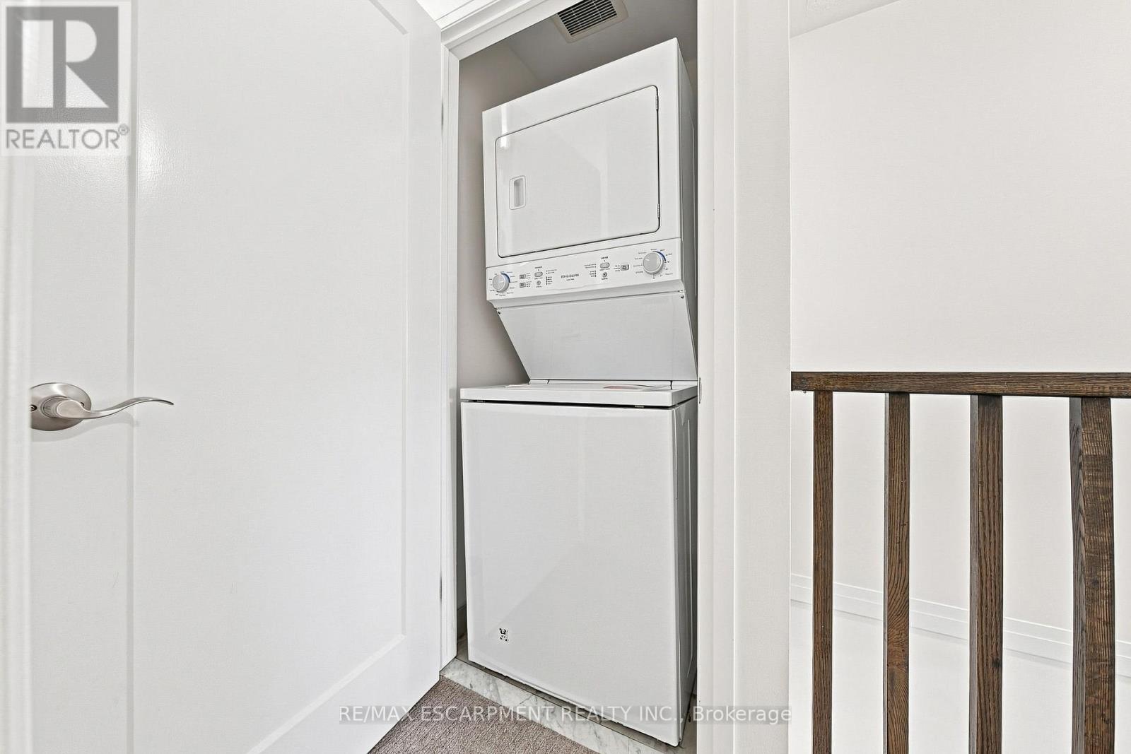 94 Laguna Village Crescent, Hamilton, Ontario  L0R 1P0 - Photo 18 - X13712148