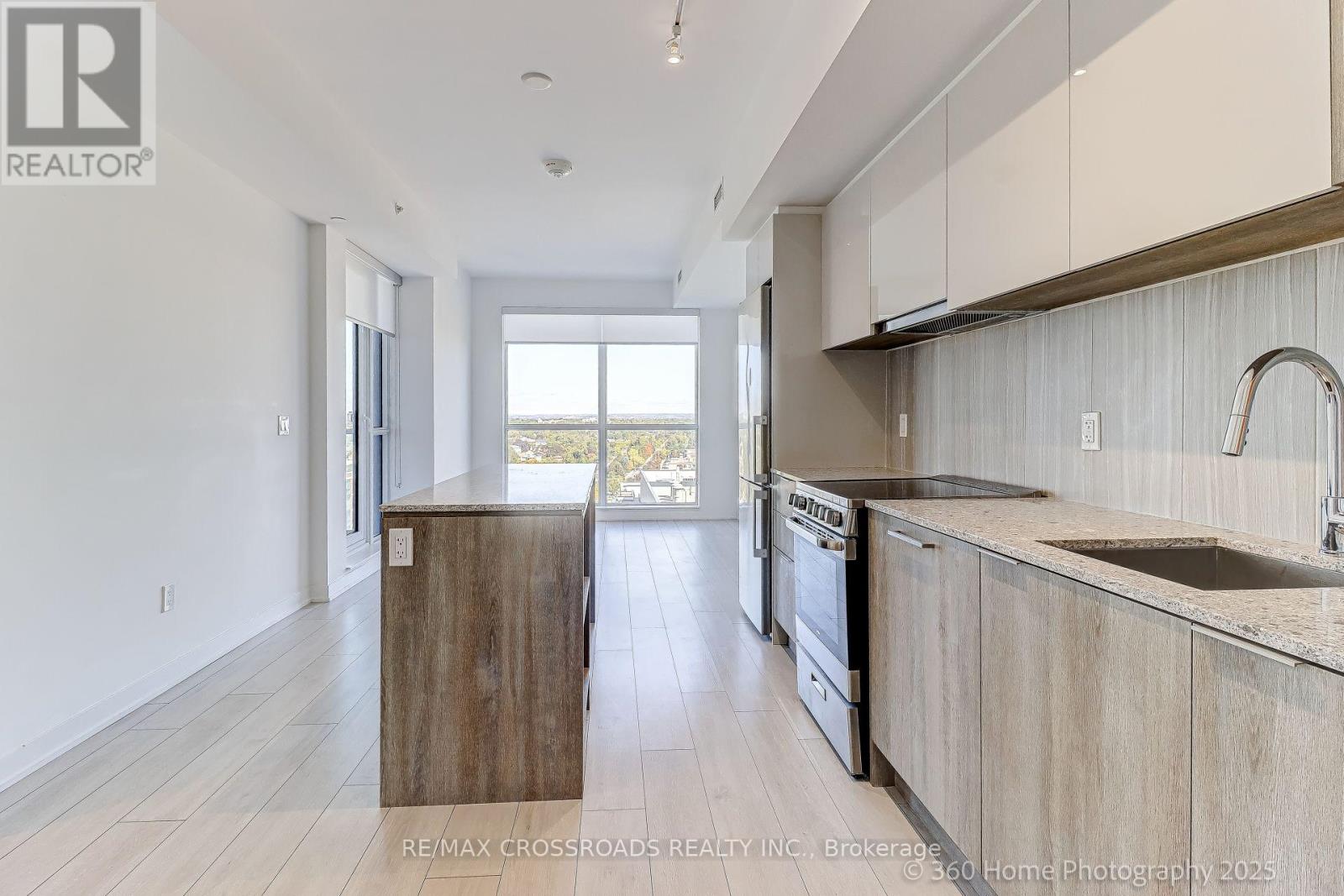 1306 - 31 TIPPETT ROAD, Toronto, Ontario