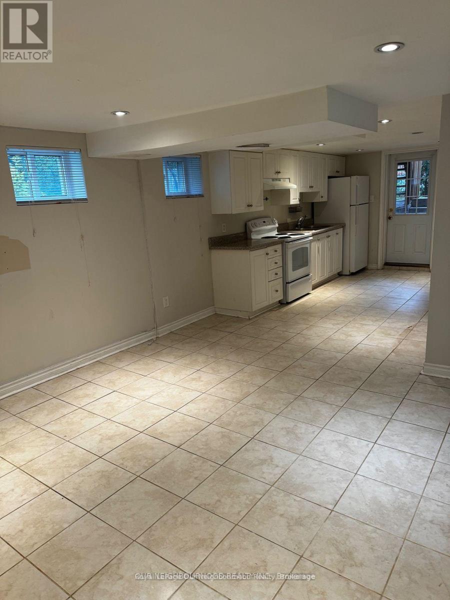 Bsmt - 105 Poyntz Avenue, Toronto (Lansing-Westgate), Ontario  M2N 1J3 - Photo 2 - C13720654