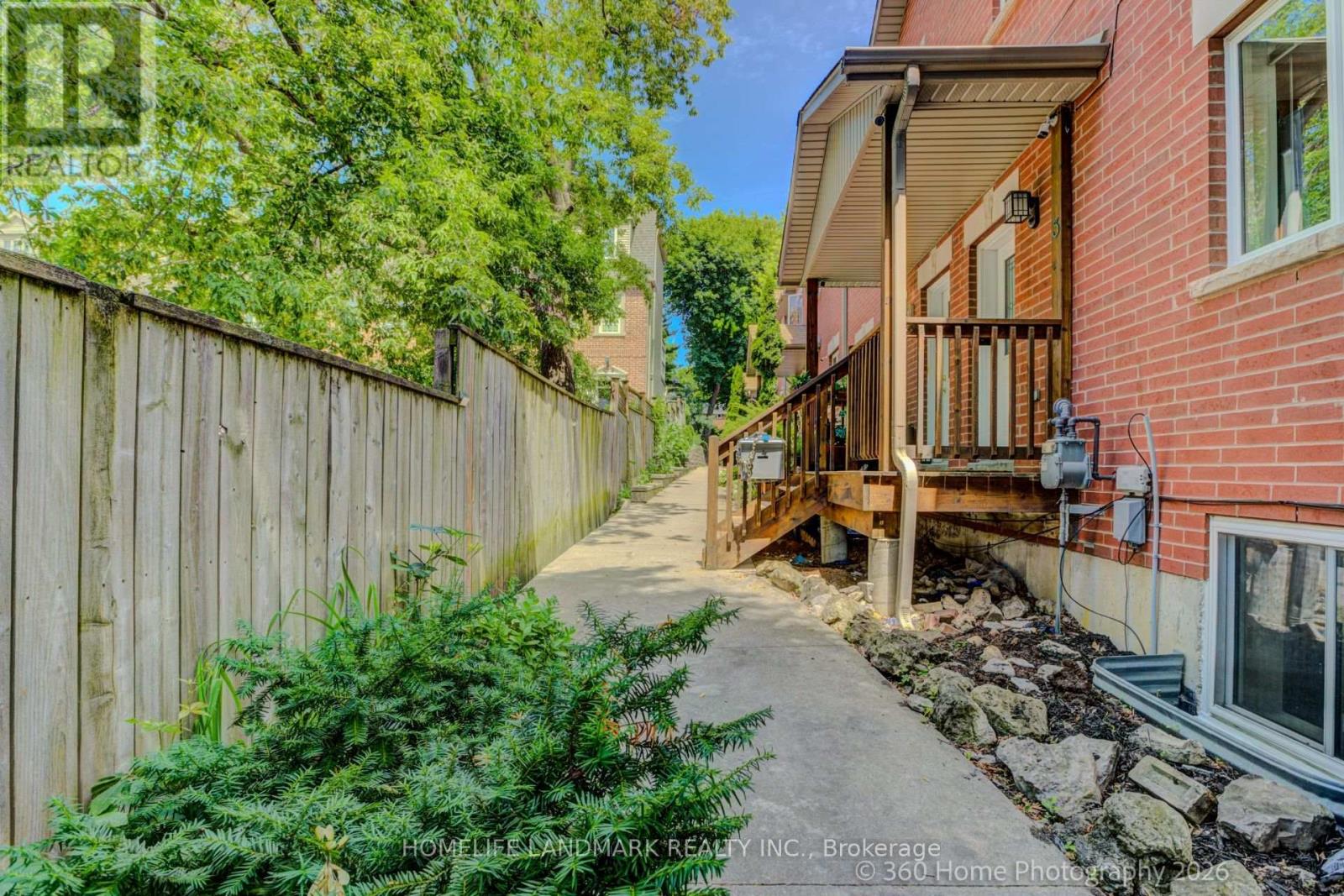3 - 736 Kingston Road, Toronto, Ontario  M4E 1R7 - Photo 12 - E13720660