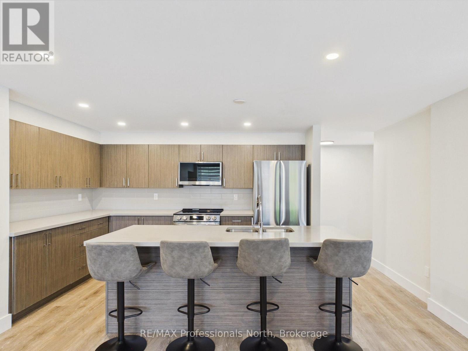 2-101 Tree Tops Lane, Huntsville, Ontario  P1H 1A9 - Photo 4 - X13720634