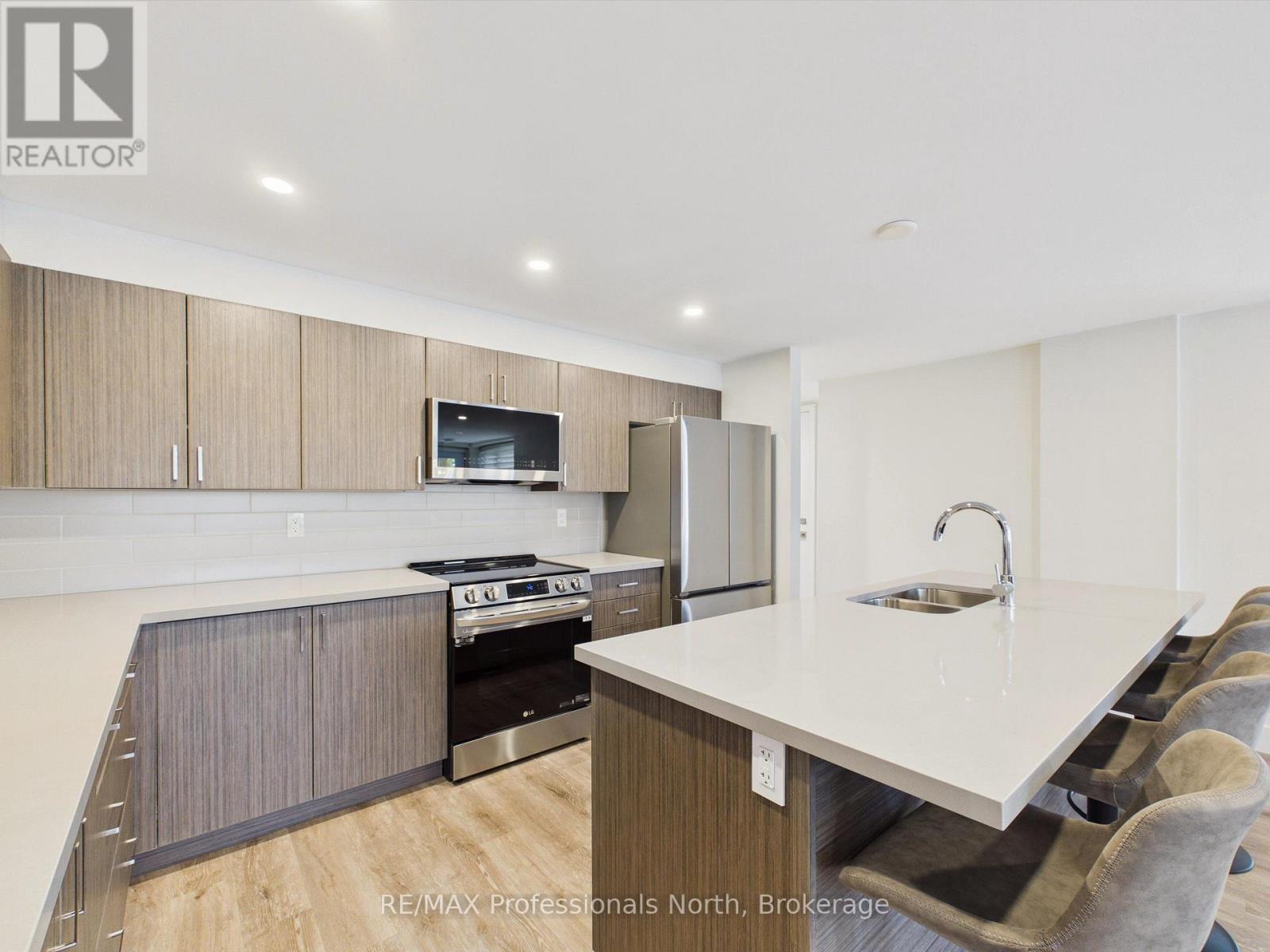 2-101 Tree Tops Lane, Huntsville, Ontario  P1H 1A9 - Photo 7 - X13720634