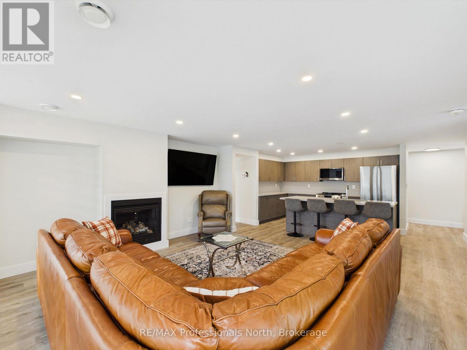 2-101 Tree Tops Lane, Huntsville, Ontario  P1H 1A9 - Photo 8 - X13720634