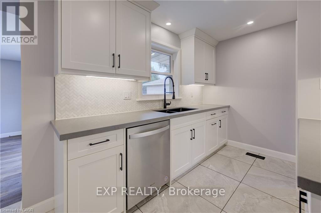 244 Royal Street, Waterloo, Ontario  N2J 2J2 - Photo 13 - X13690372