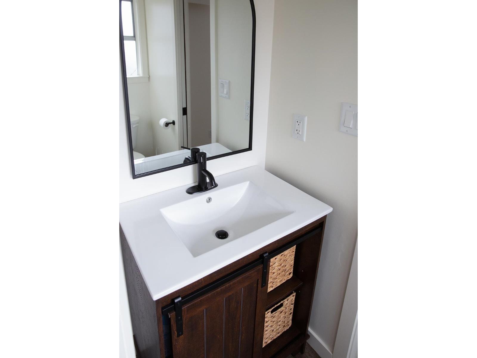 4064 198 Street, Langley, British Columbia  V3A 1E2 - Photo 12 - R3136716
