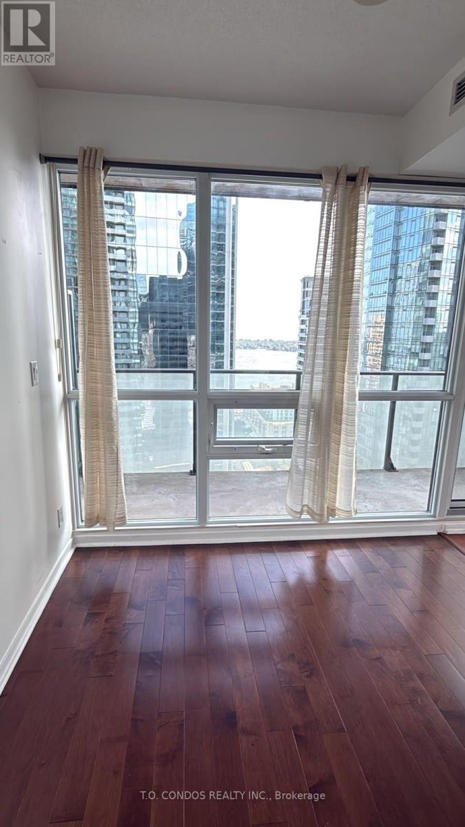 3010 - 55 Bremner Boulevard, Toronto, Ontario  M5J 0A6 - Photo 12 - C13698880