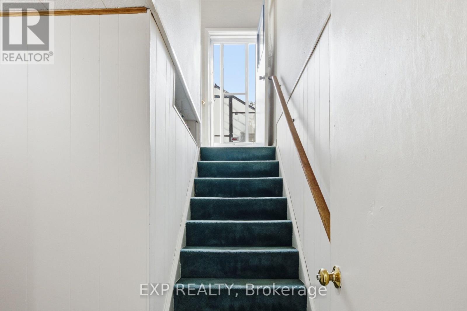 11 Summit Crescent, Guelph, Ontario  N1H 1S2 - Photo 23 - X13607454