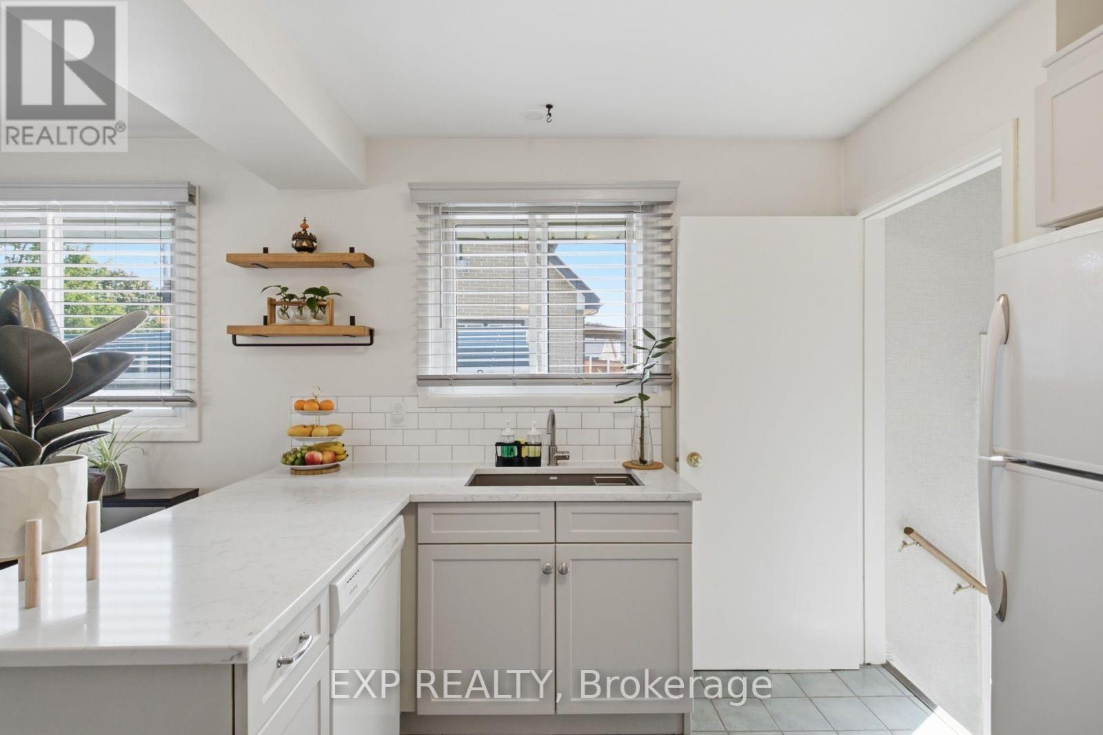 11 Summit Crescent, Guelph, Ontario  N1H 1S2 - Photo 13 - X13607454