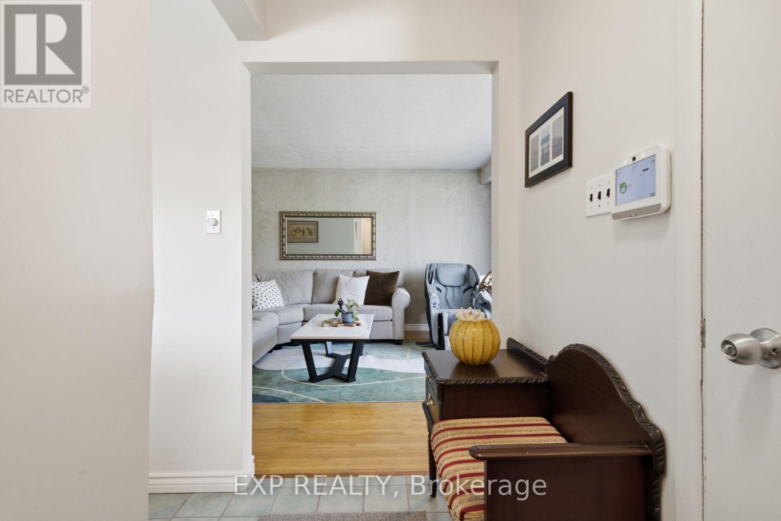 11 Summit Crescent, Guelph, Ontario  N1H 1S2 - Photo 5 - X13607454