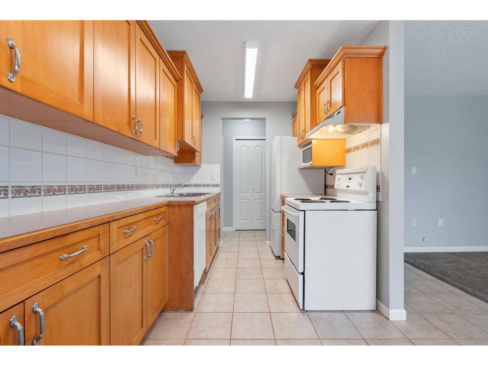 302 9477 Cook Street, Chilliwack Proper West, Chilliwack, British Columbia  V2P 4J8 - Photo 8 - R3100592