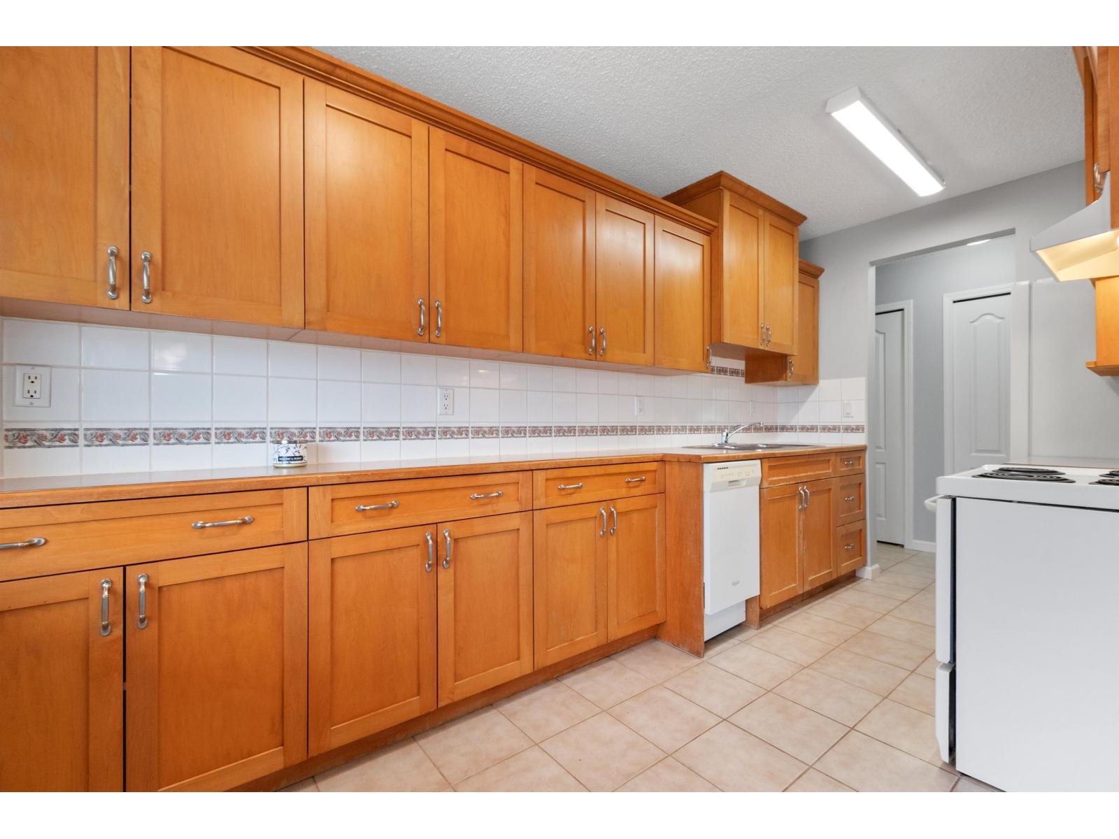 302 9477 Cook Street, Chilliwack Proper West, Chilliwack, British Columbia  V2P 4J8 - Photo 9 - R3100592