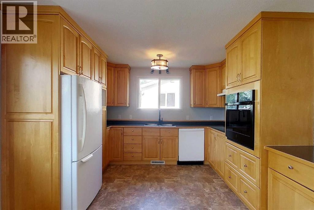 5320 12 Avenue, Edson, Alberta  T7E 1J8 - Photo 24 - A2321245