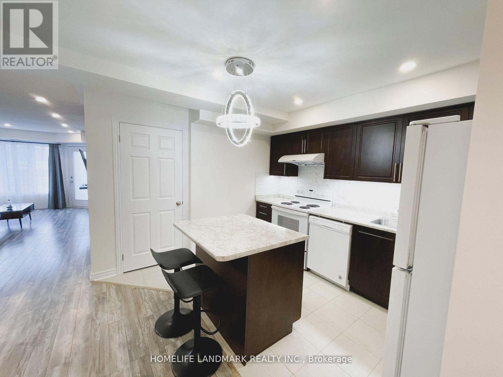 17 - 15 Eaton Park Lane, Toronto, Ontario  M1W 0A5 - Photo 8 - E13720690